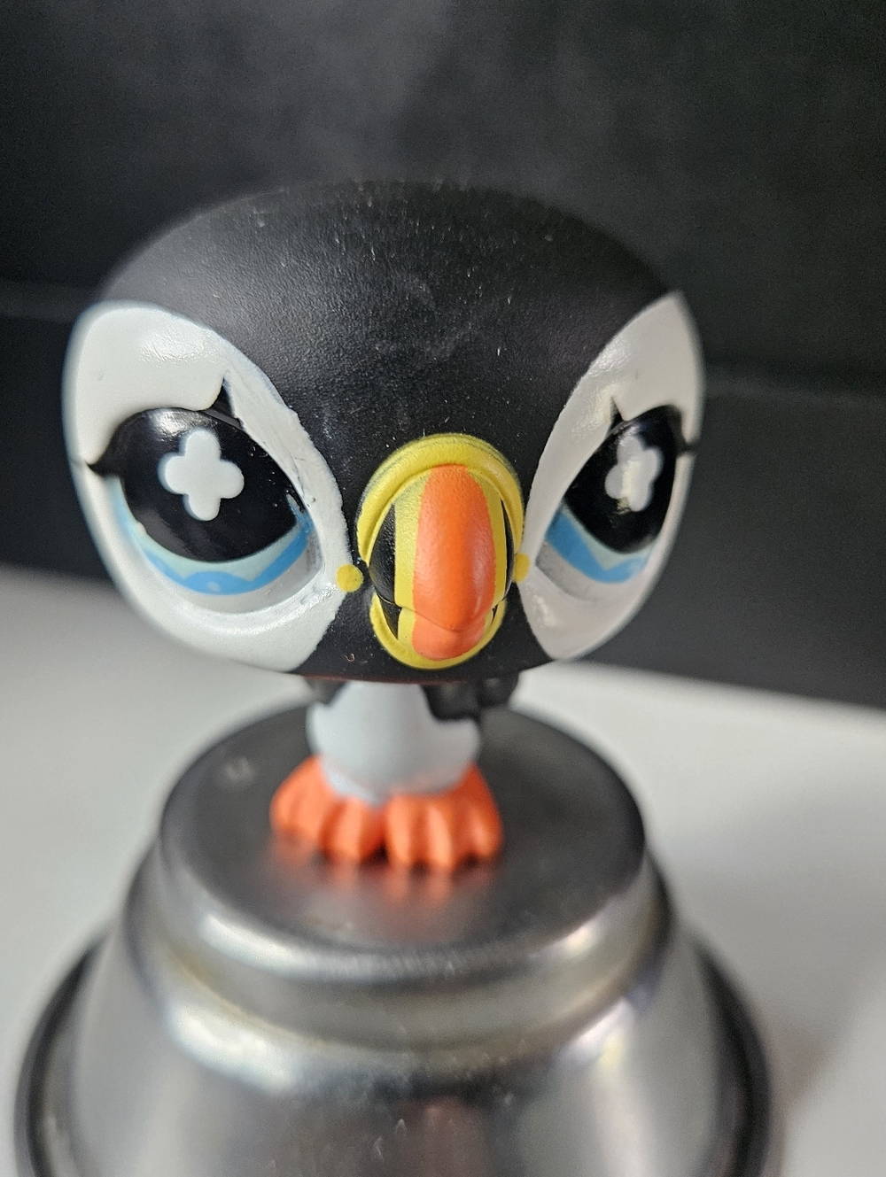 Littlest Pet Shop LPS #654 Puffin Authentic Bird
